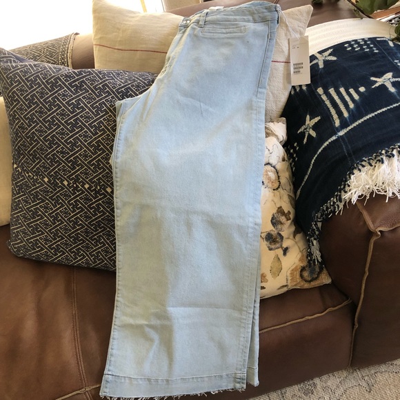 H&M Sold Out New With Tags Wide Leg Jeans - Picture 1 of 5